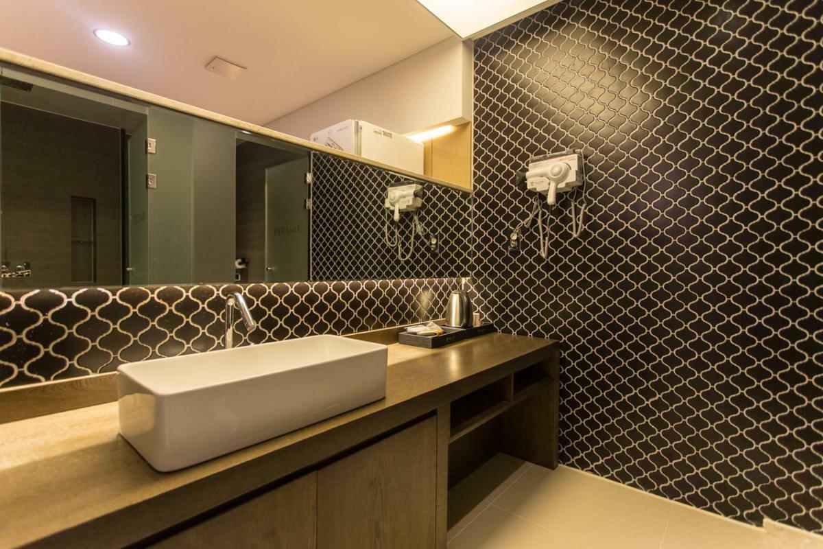 The City Hotel Csondzsu Kültér fotó