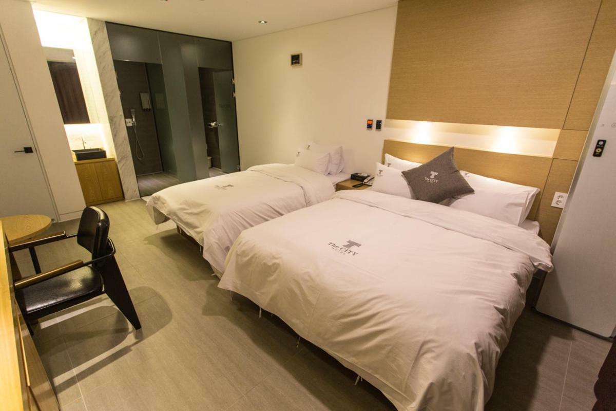 The City Hotel Csondzsu Kültér fotó
