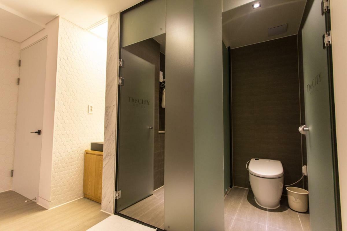 The City Hotel Csondzsu Kültér fotó